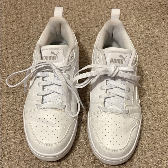Puma Men's Classic White Sneakers - Picture 1 of 6